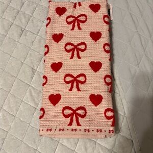 Valentines bow towels